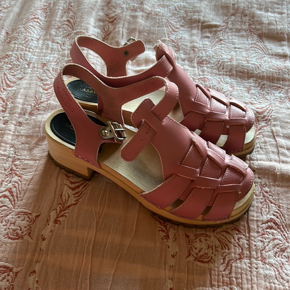 Pink Swedish Hasbeen Clogs
